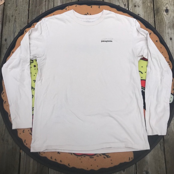 Patagonia Other - Patagonia Fishing Long Sleeve Tee Cream